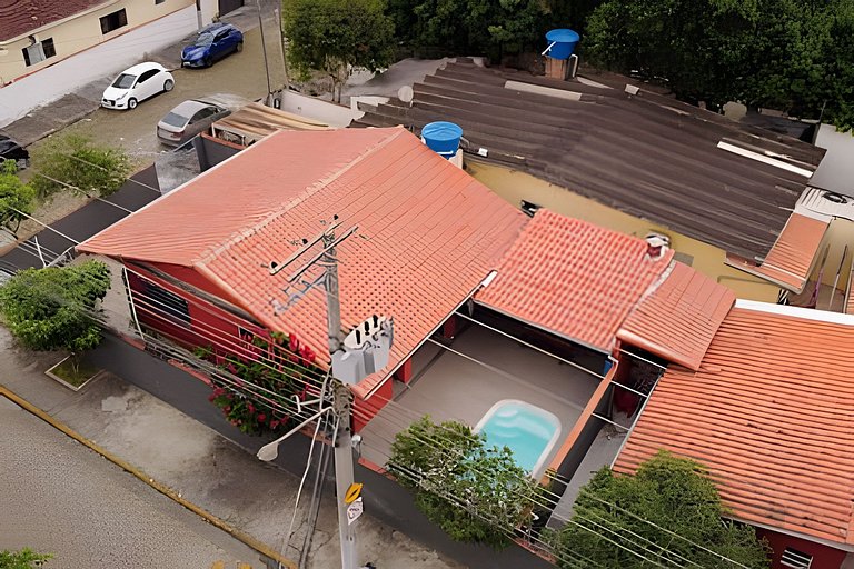 Confortavel e bem equipada com Piscina